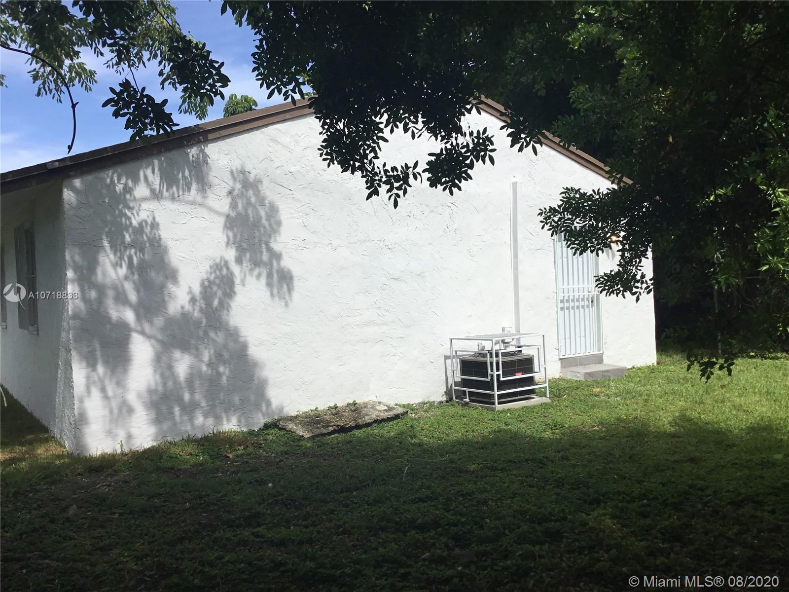 17821 Southwest 103rd Avenue Miami, FL 33157 - Photo 30 of 32