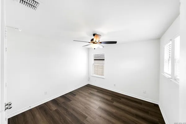 $1,995 | 10115 Pearl Creek, San Antonio, TX 78245