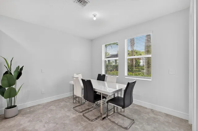 $525,000 | 16131 Oakview Drive, Westlake, FL 33470