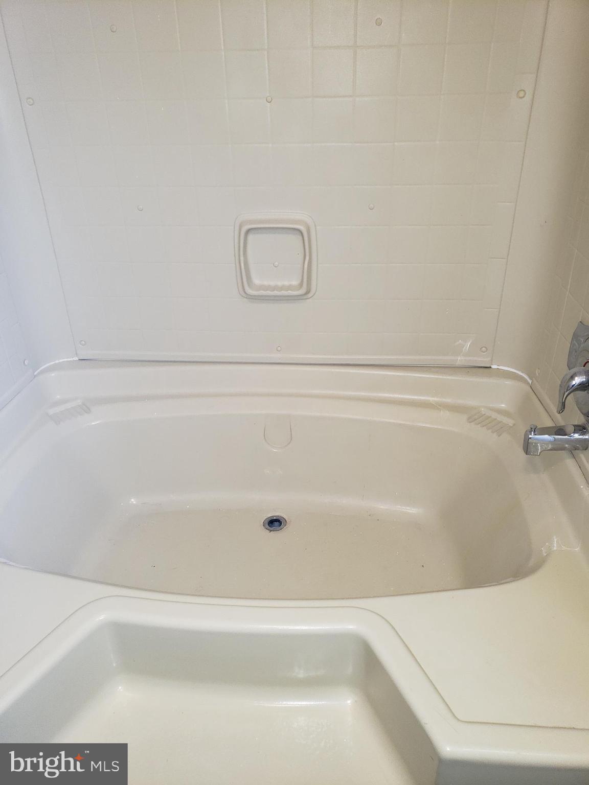 203 Rife Road, Unit 10 East Berlin, PA 17316 - Photo 19 of 24 Large soaking tub