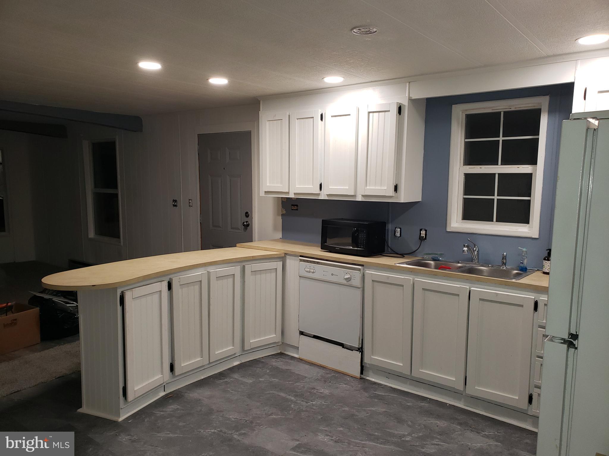 203 Rife Road, Unit 10 East Berlin, PA 17316 - Photo 10 of 24 kitchen