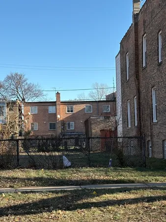 $52,500 | 6417 South Rhodes Avenue, Chicago, IL 60637