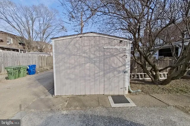 a view of a outdoor space