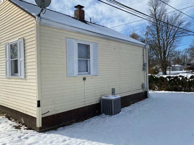 $695 | 706 West 23rd Street, Anderson, IN 46016