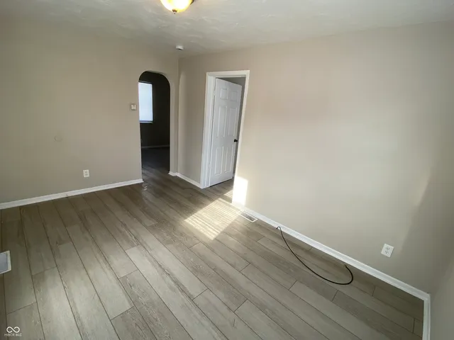 $695 | 706 West 23rd Street, Anderson, IN 46016