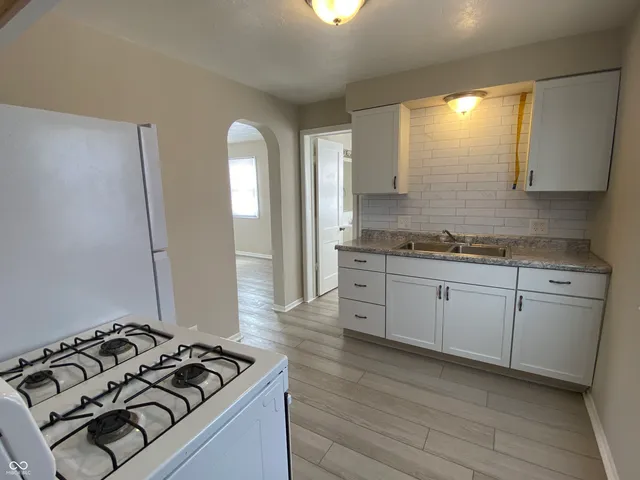 $695 | 706 West 23rd Street, Anderson, IN 46016