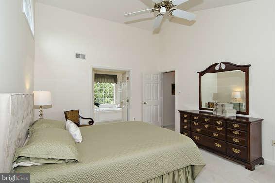 16915 Hoskinson Road Poolesville, MD 20837 - Photo 16 of 30 Bedroom Master