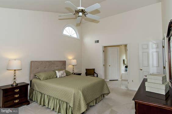 16915 Hoskinson Road Poolesville, MD 20837 - Photo 17 of 30 Bedroom Master