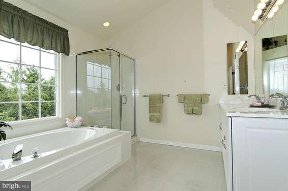 16915 Hoskinson Road Poolesville, MD 20837 - Photo 19 of 30 Bath Master