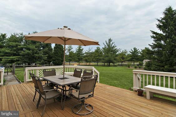 16915 Hoskinson Road Poolesville, MD 20837 - Photo 28 of 30 Exterior Rear