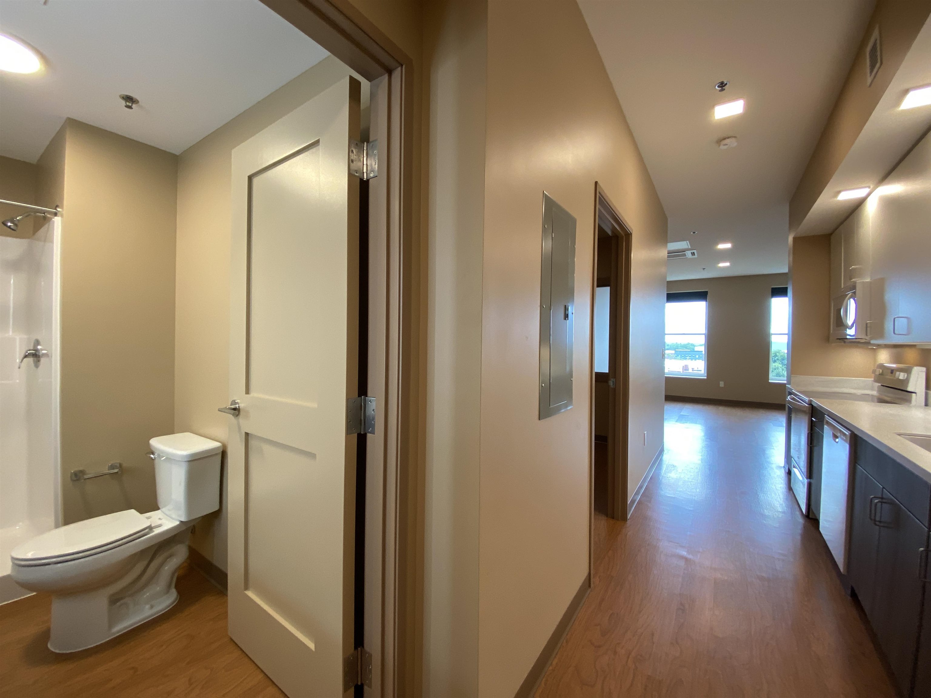 83 Hanover Street, Unit 505 Manchester, NH 03101 - Photo 28 of 36