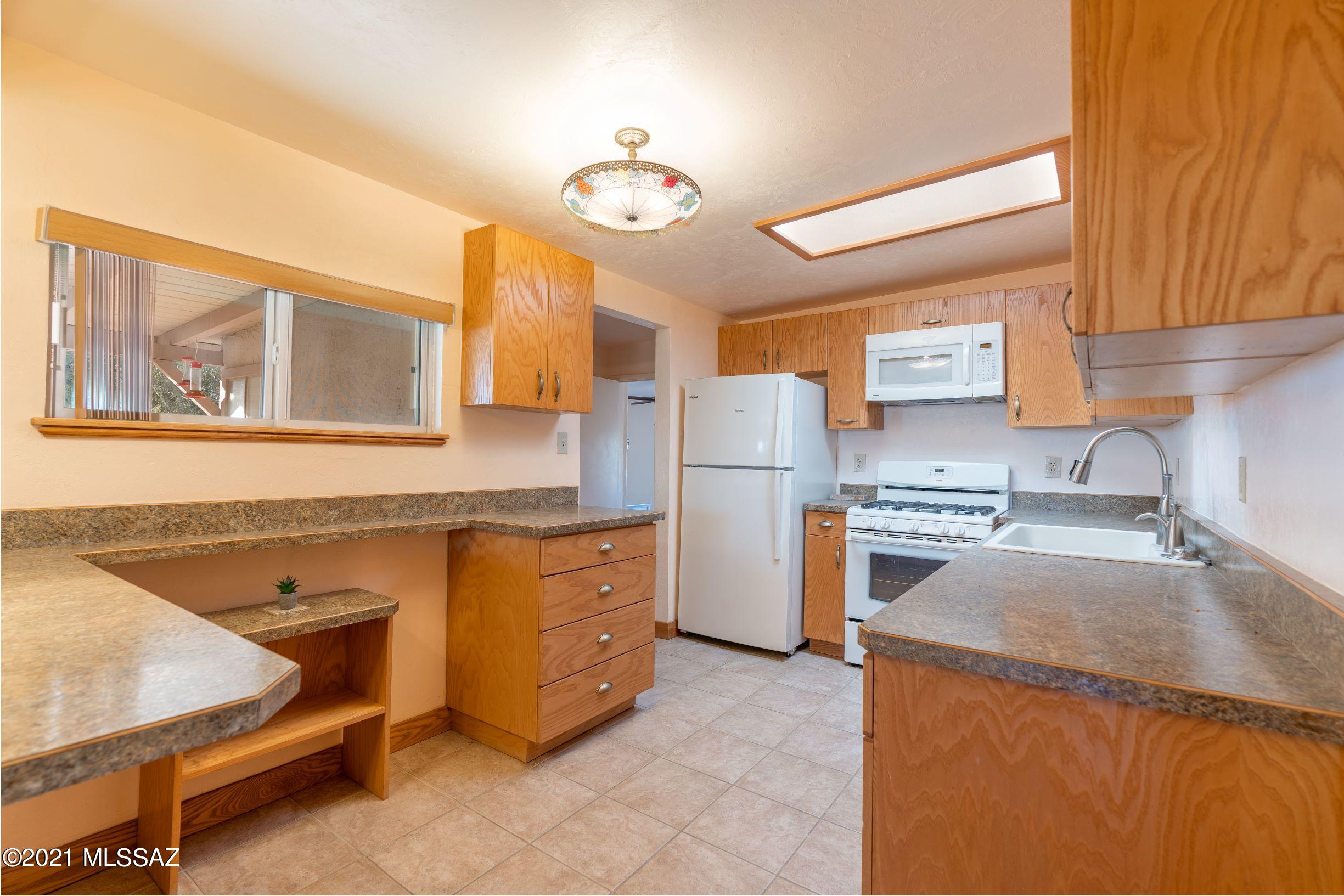 6205 North Sanders Road Tucson, AZ 85743 - Photo 4 of 43 Gallery Image 4
