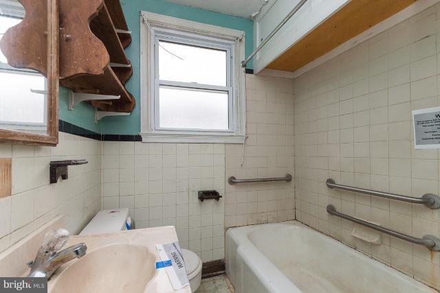 623 North Stuart Street Baltimore, MD 21221 - Photo 14 of 21 Interior (General)