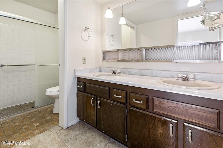 401 Curry Street Rio Rico, AZ 85648 - Photo 14 of 21