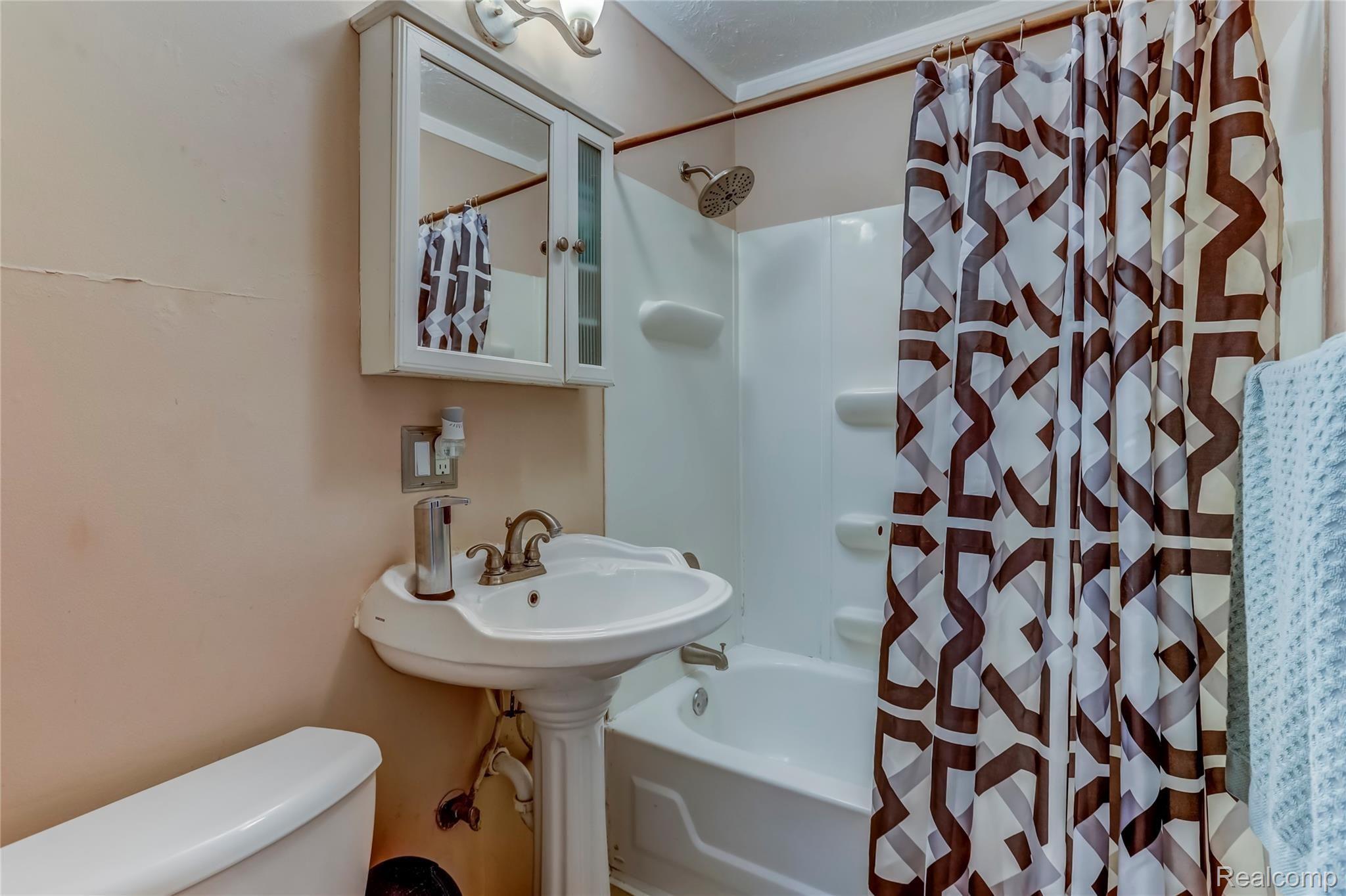 14027 Sheldon Road Belleville, MI 48111 - Photo 19 of 25 14027 Sheldon Road, Belleville, MI-19.jpg-FULL