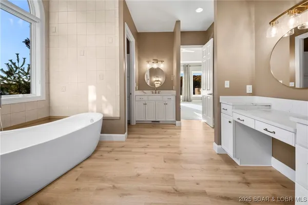 $2,750,000 | 489 Forestridge Lane, Sunrise Beach, MO 65079