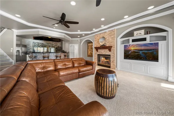 $2,750,000 | 489 Forestridge Lane, Sunrise Beach, MO 65079