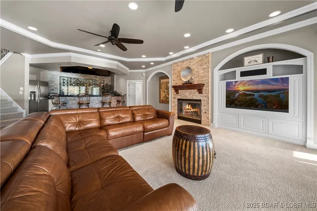 $2,750,000 | 489 Forestridge Lane, Sunrise Beach, MO 65079