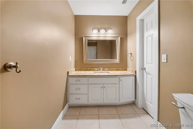 $2,750,000 | 489 Forestridge Lane, Sunrise Beach, MO 65079