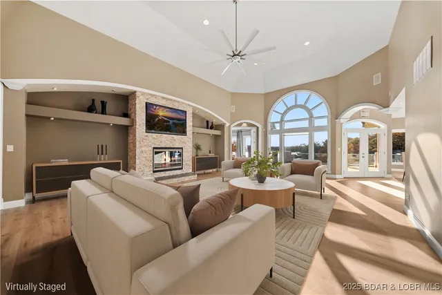 $2,750,000 | 489 Forestridge Lane, Sunrise Beach, MO 65079