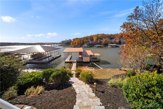 $2,750,000 | 489 Forestridge Lane, Sunrise Beach, MO 65079