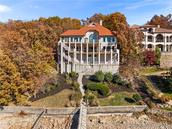 $2,750,000 | 489 Forestridge Lane, Sunrise Beach, MO 65079