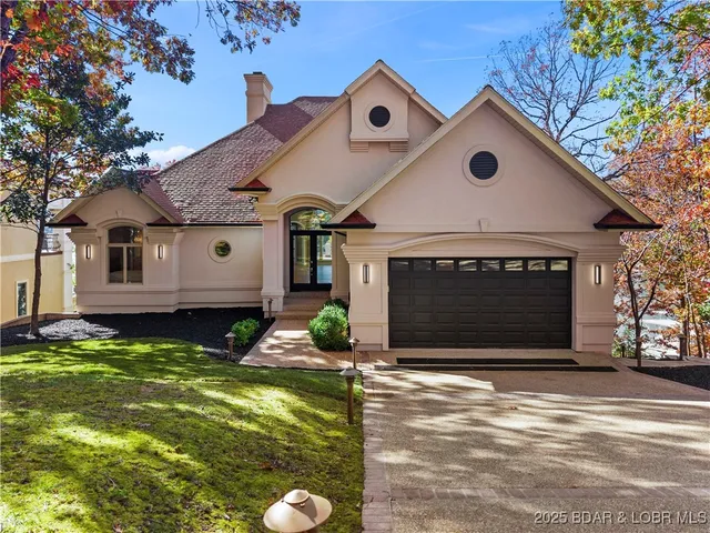 $2,750,000 | 489 Forestridge Lane, Sunrise Beach, MO 65079