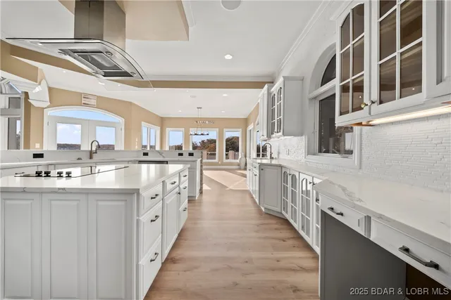 $2,750,000 | 489 Forestridge Lane, Sunrise Beach, MO 65079