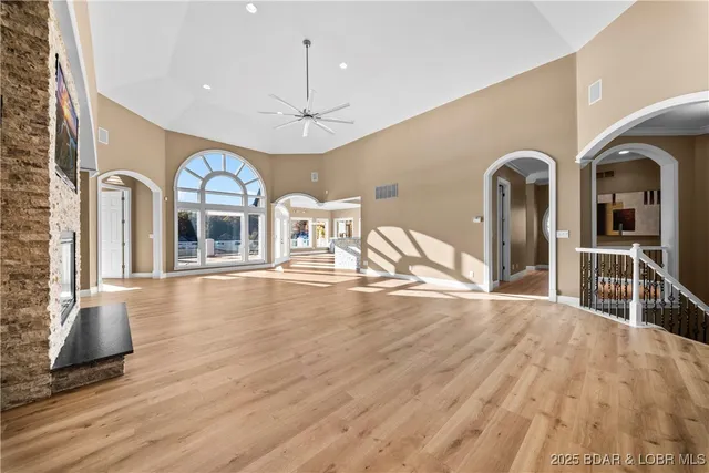 $2,750,000 | 489 Forestridge Lane, Sunrise Beach, MO 65079