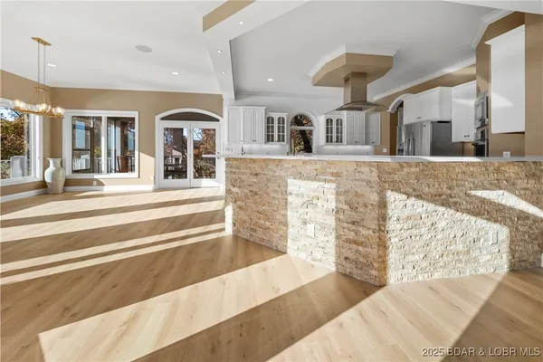 $2,750,000 | 489 Forestridge Lane, Sunrise Beach, MO 65079