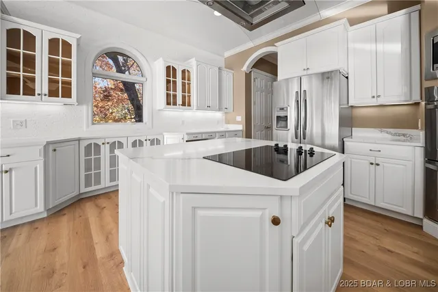 $2,750,000 | 489 Forestridge Lane, Sunrise Beach, MO 65079