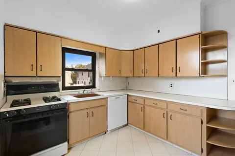 $1,699,999 | 54-56 East Clifton Terrace, Weehawken, NJ 07086