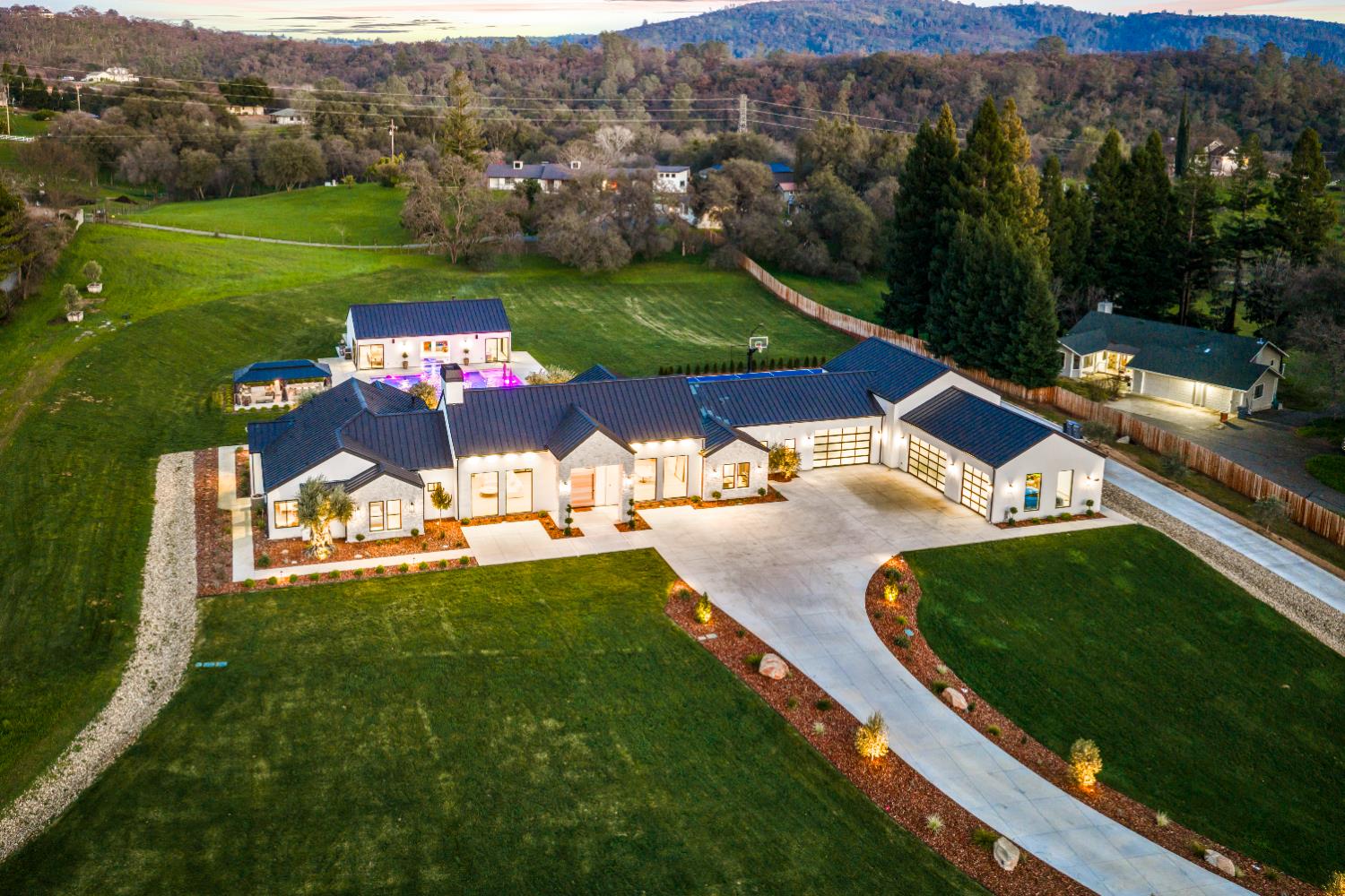 2735 Rattlesnake Road Newcastle, CA 95658 - Photo 2 of 84 Gallery Image 2