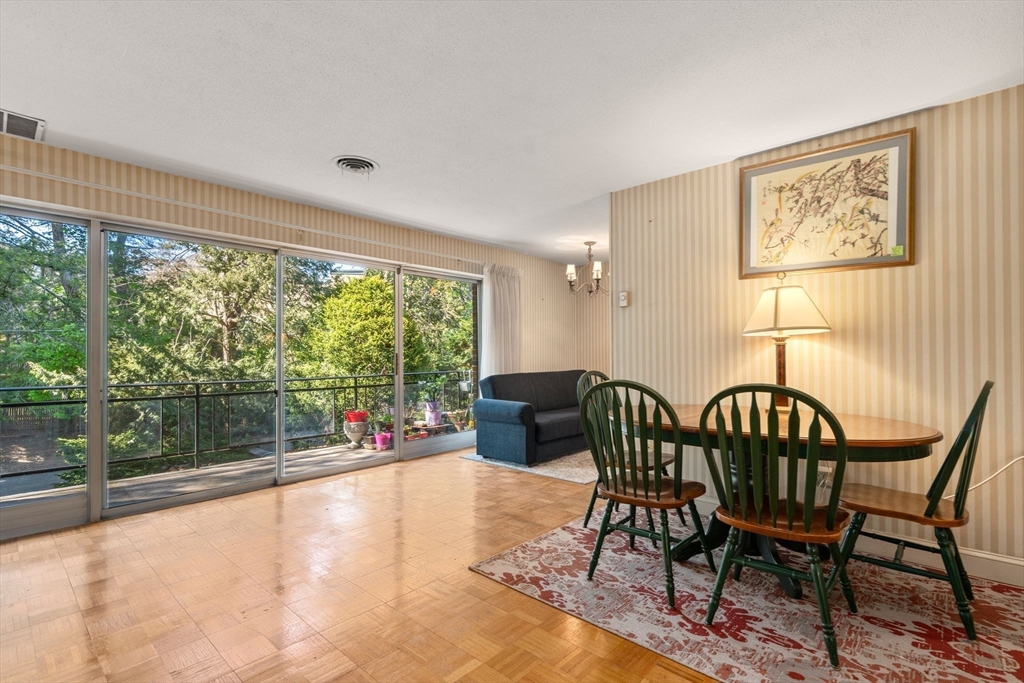 1202 Greendale Avenue, Unit 124 Needham, MA 02492 - Photo 11 of 18