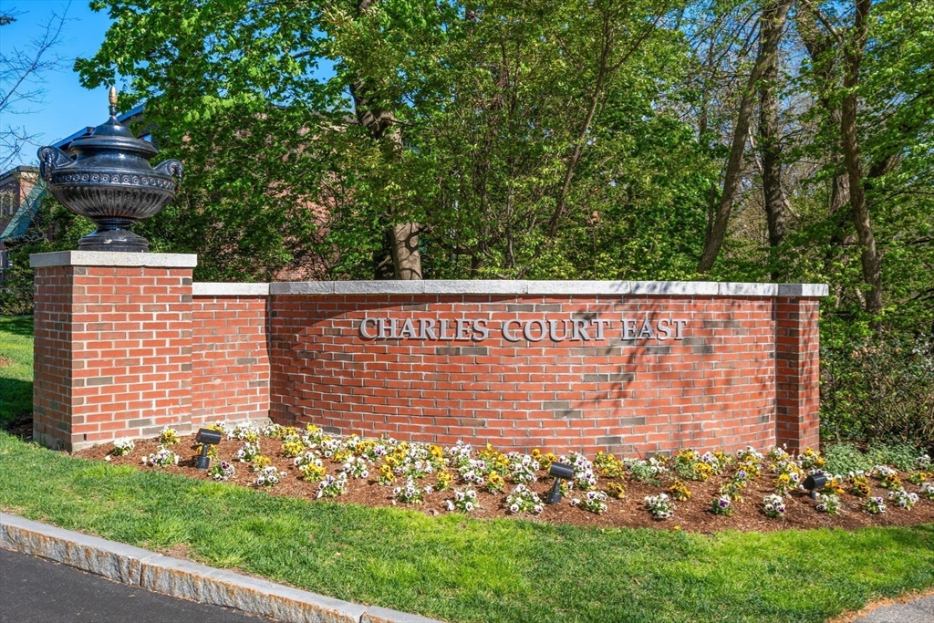 1202 Greendale Avenue, Unit 124 Needham, MA 02492 - Photo 4 of 18