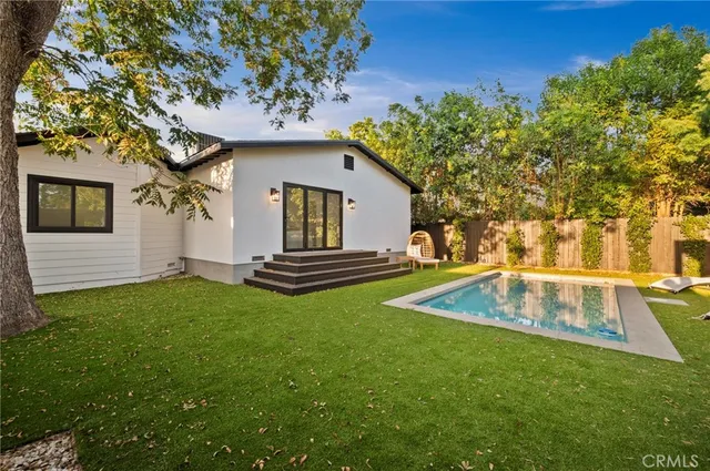$1,670,000 | 14328 Emelita Street, Sherman Oaks, CA 91401
