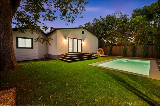 $1,670,000 | 14328 Emelita Street, Sherman Oaks, CA 91401