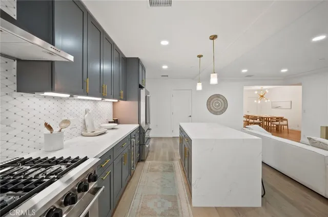 $1,670,000 | 14328 Emelita Street, Sherman Oaks, CA 91401