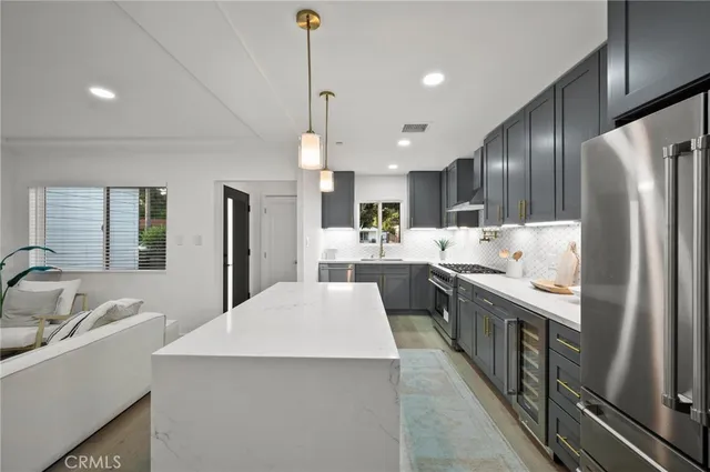 $1,670,000 | 14328 Emelita Street, Sherman Oaks, CA 91401