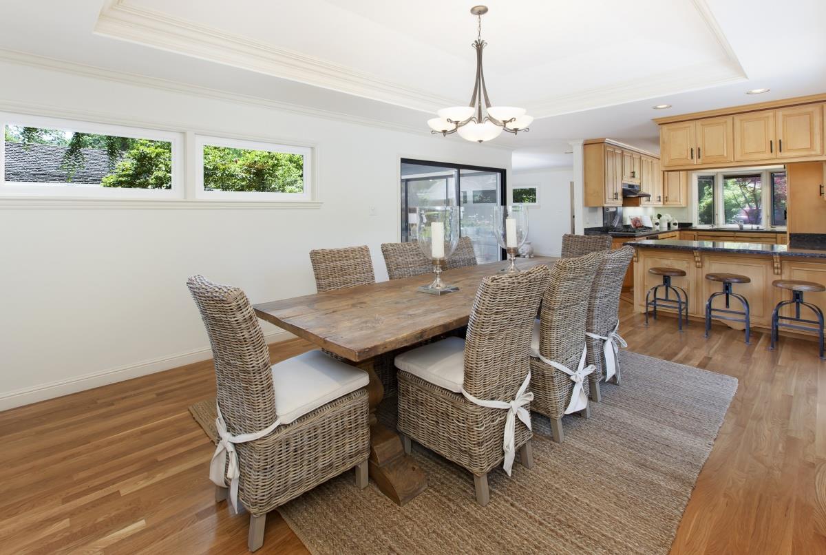 313 Bay Road Menlo Park, CA 94025 - Photo 7 of 19 Gallery Image 7