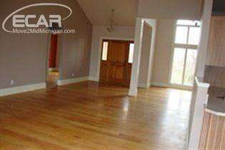 2010 West Ray Road Fenton, MI 48430 - Photo 12 of 14 20435633-11.JPG