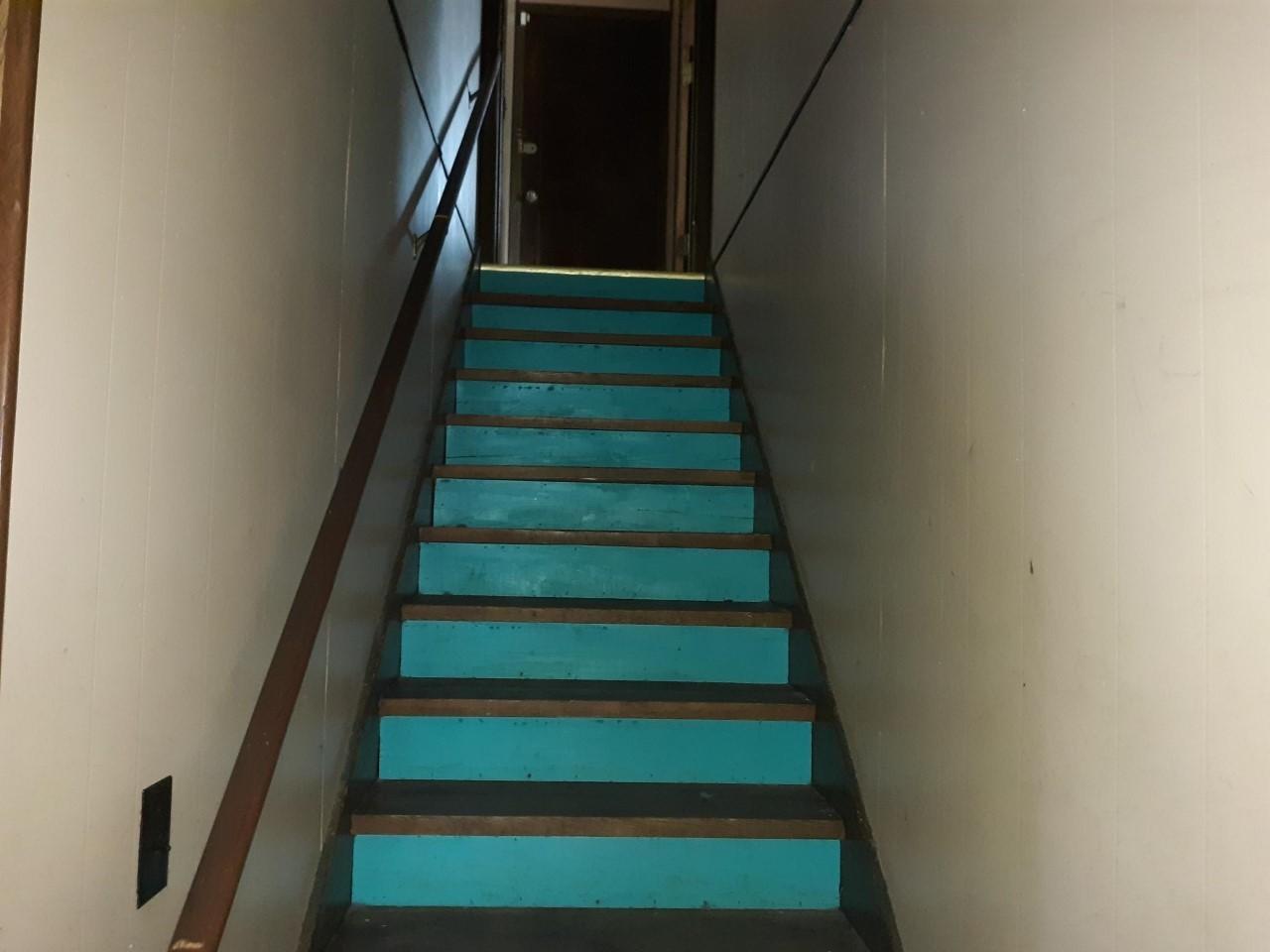 217 Frontier Road La Follette, TN 37766 - Photo 15 of 19 interiorstairs