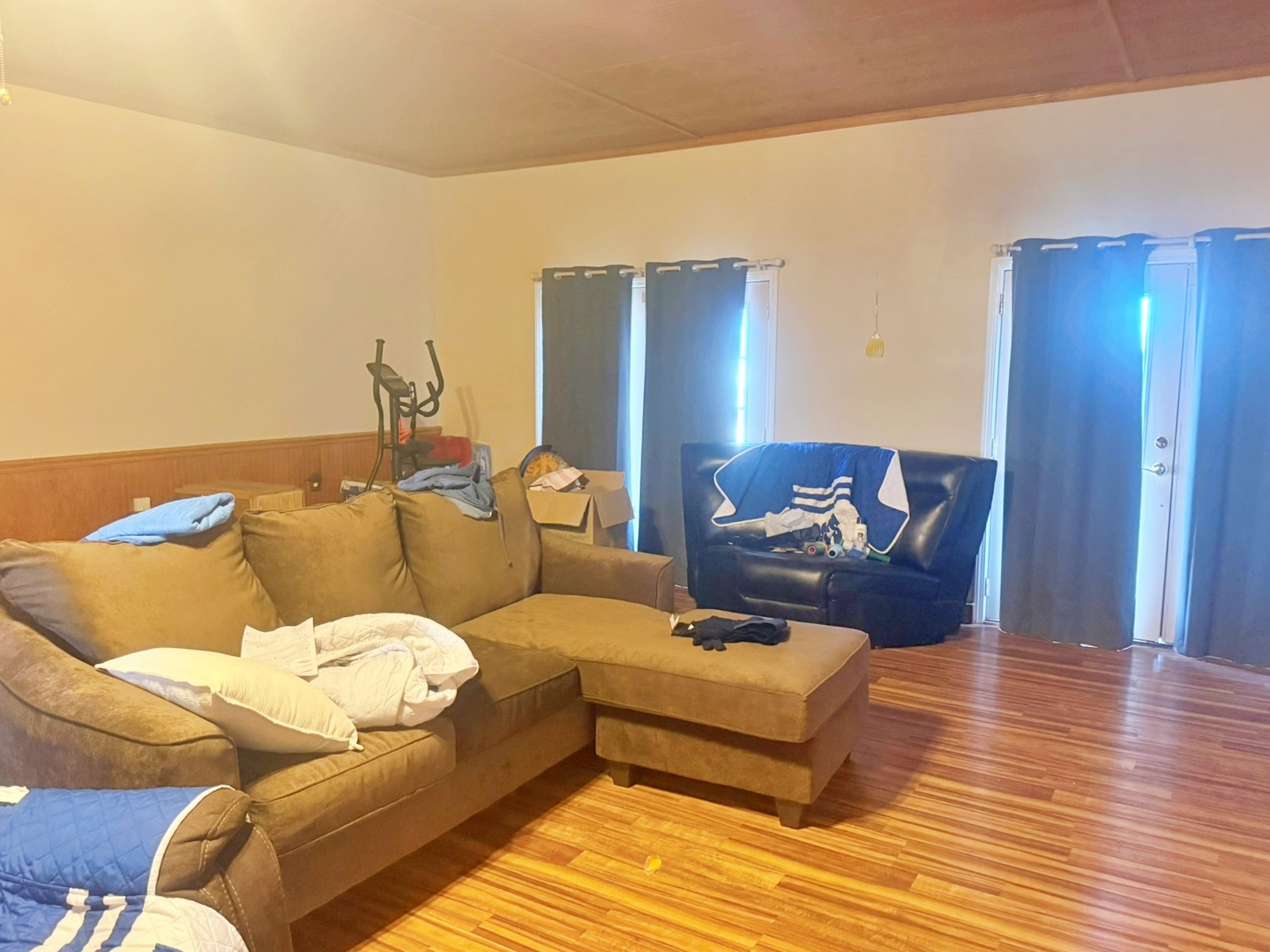 3675 Macedonia Road Metropolis, IL 62960 - Photo 23 of 50 a living room with furniture rug and wooden floor