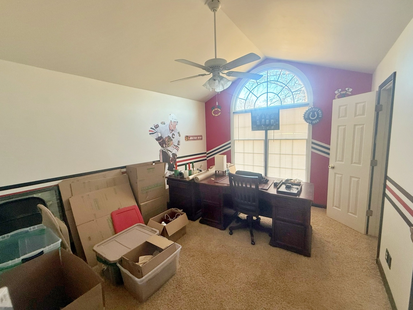 3675 Macedonia Road Metropolis, IL 62960 - Photo 37 of 50 a living room with furniture and a window