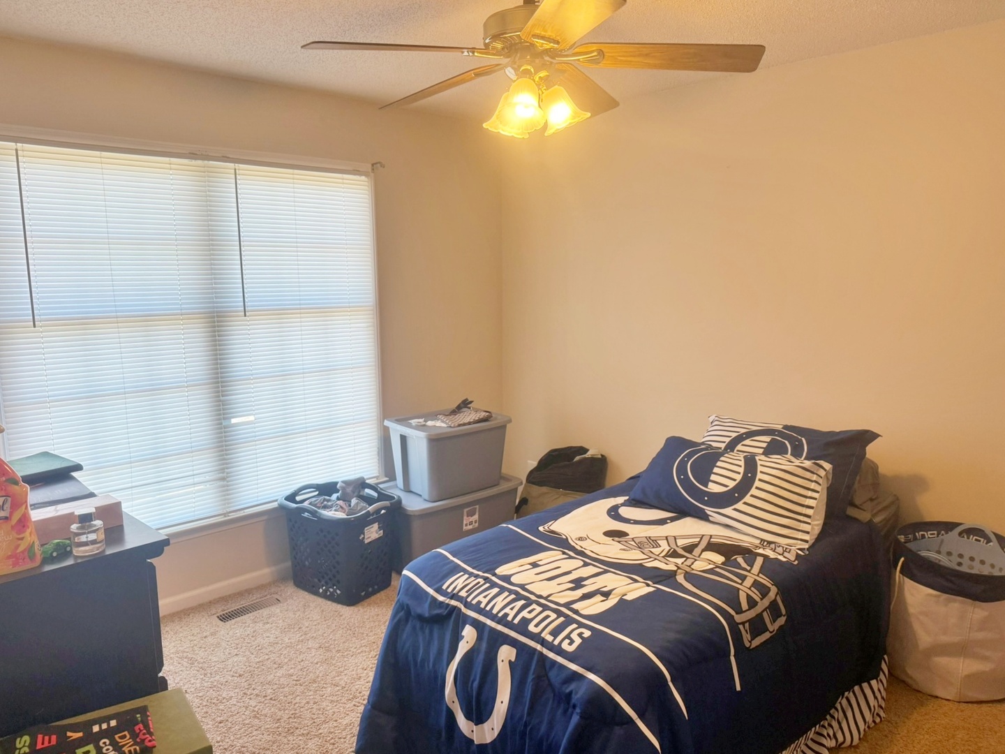 3675 Macedonia Road Metropolis, IL 62960 - Photo 39 of 50 a bedroom with a bed and a chandelier