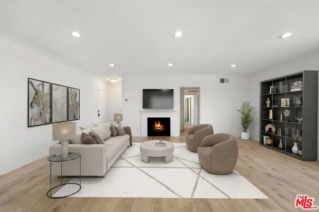 $7,250 | 222 7th Street, Unit 301, Santa Monica, CA 90402