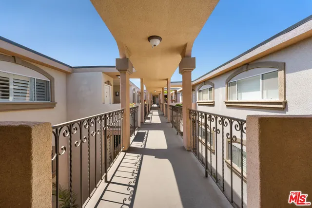 $7,250 | 222 7th Street, Unit 301, Santa Monica, CA 90402