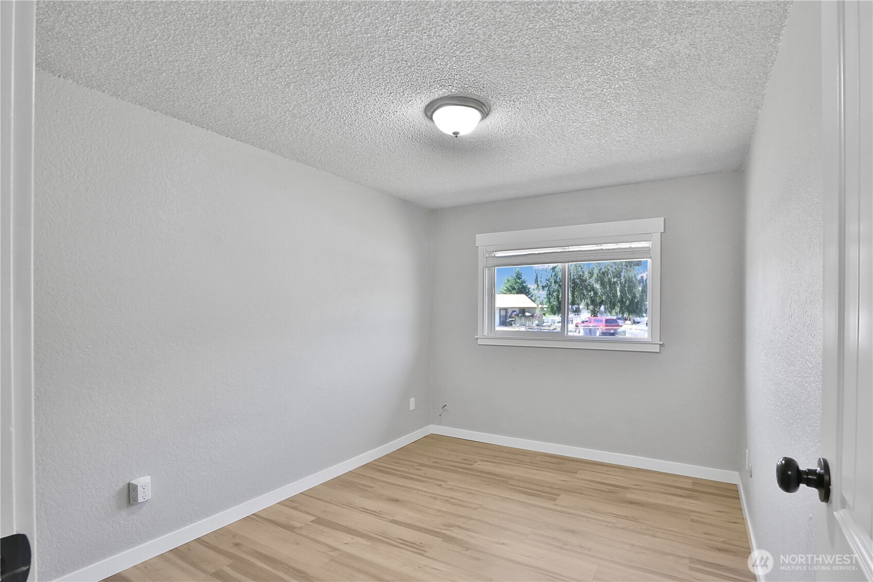 24423 Richards Road Sedro-Woolley, WA 98284 - Photo 7 of 23