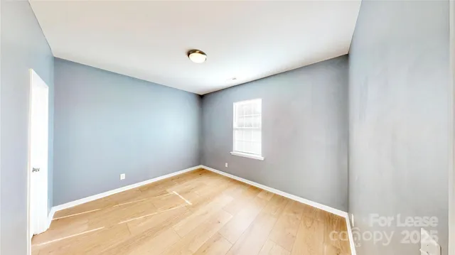 a view of empty room with window