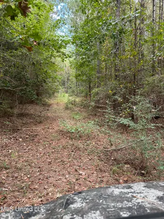 $475,700 | 1567 County Road 8, Laurel, MS 39443